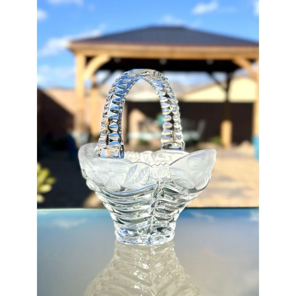 Anna Hutte Bleikristall 24 % Lead CRYSTAL Easter BASKET Bowl w/ Handle - Germany